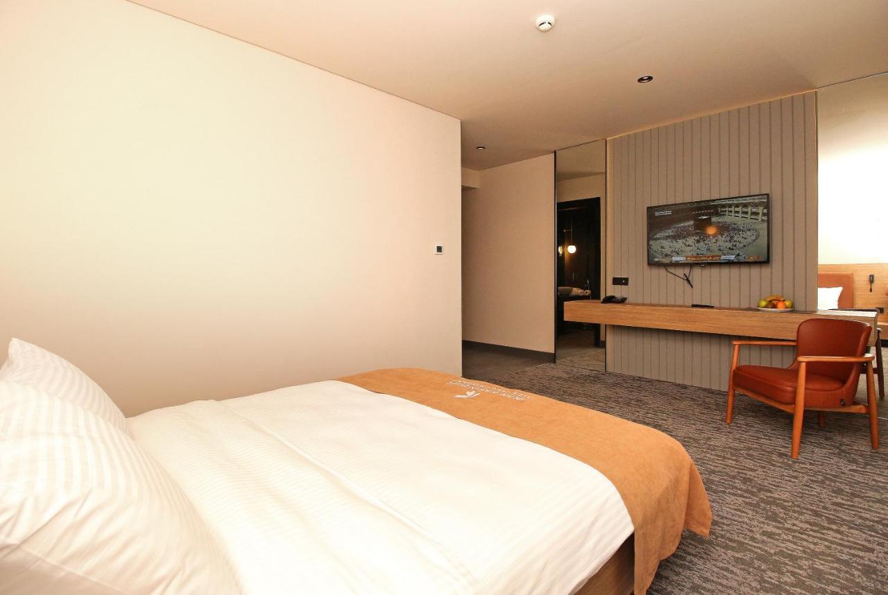 Inanlar City Hotel Yomra Екстериор снимка